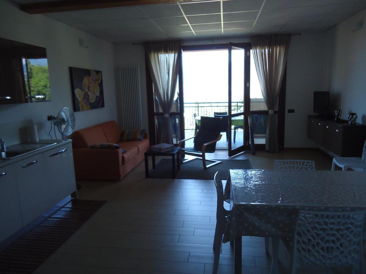 Piscina E Vistalago Crocemenaggio Cir 013145-00318 ภายนอก รูปภาพ